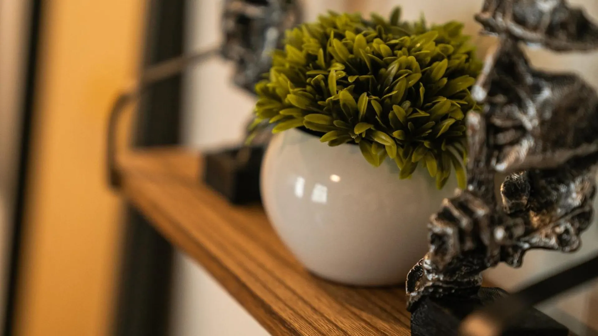 Vienna City: Live, Work, Play Apartment
